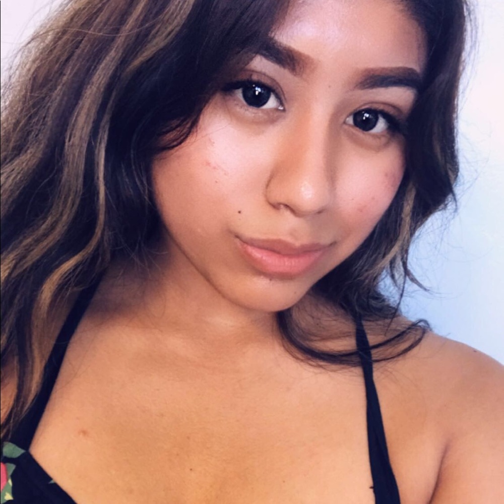 Meet your Posher, Zuleyma